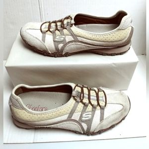 Skechers Women's Sneakers in Cream and Brown